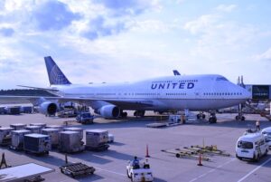 united airlines flight ua770 emergency diversion status